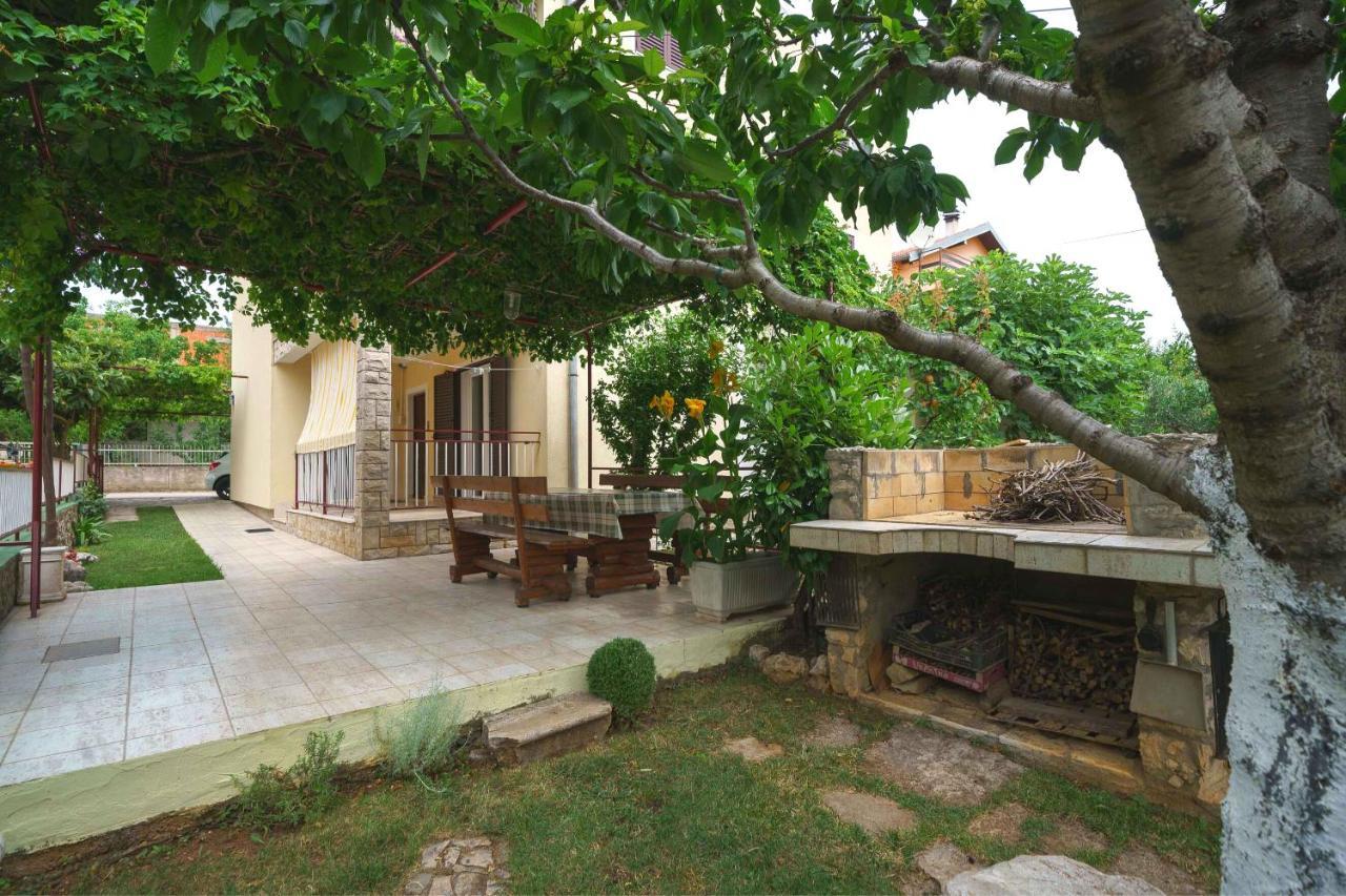 Apartment Bojic Vodice Ngoại thất bức ảnh